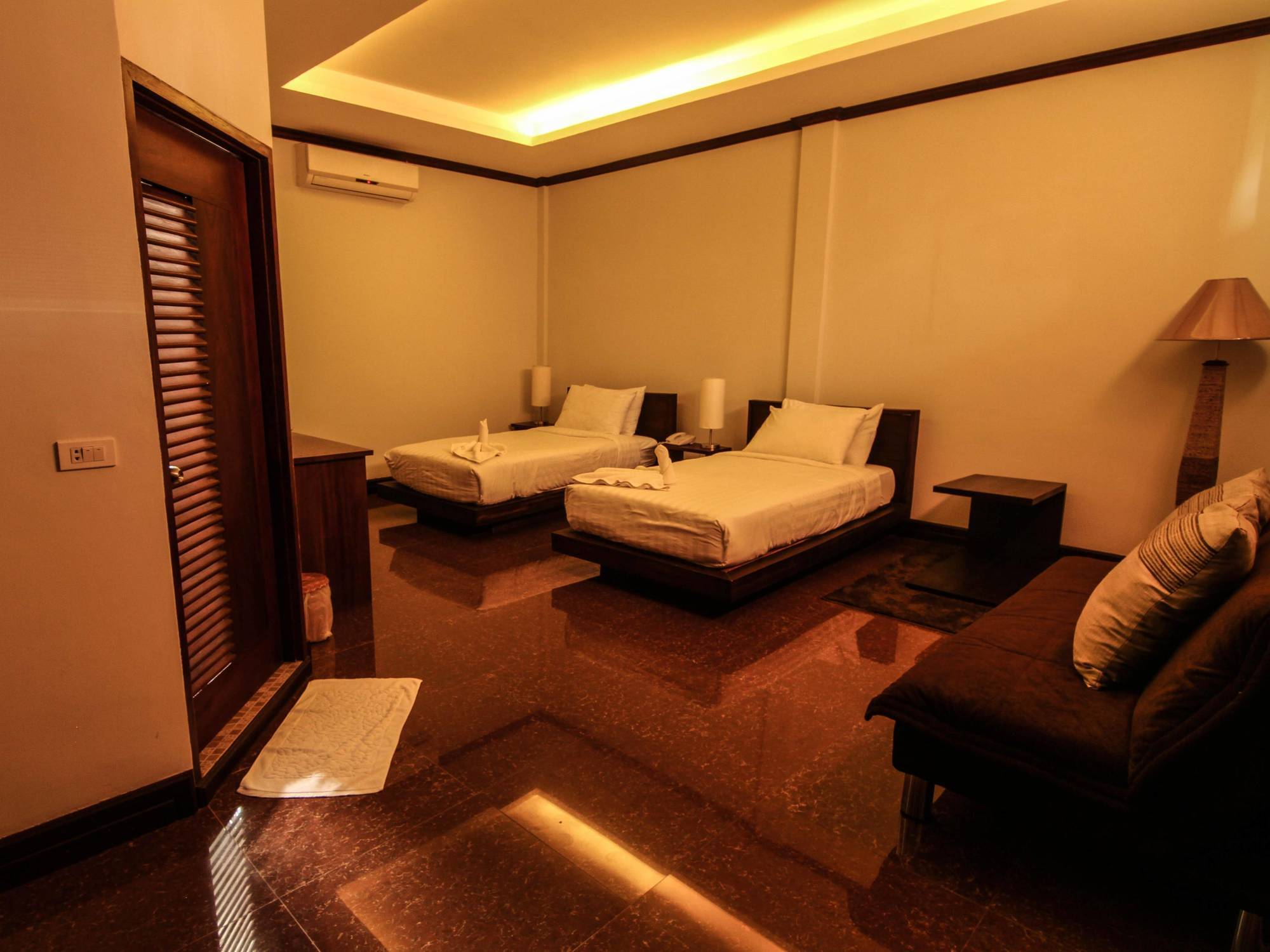 Luang Prabang Inn Екстериор снимка
