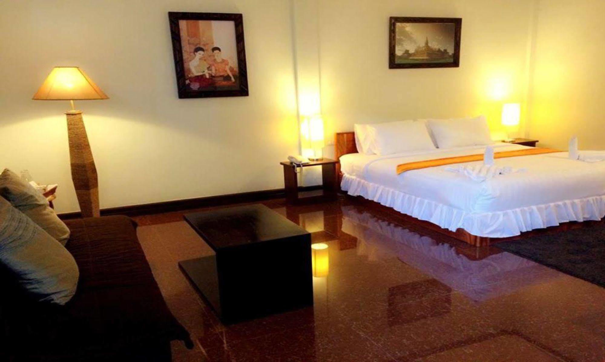 Luang Prabang Inn Екстериор снимка