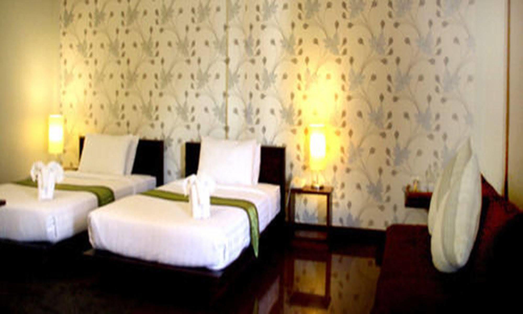 Luang Prabang Inn Екстериор снимка