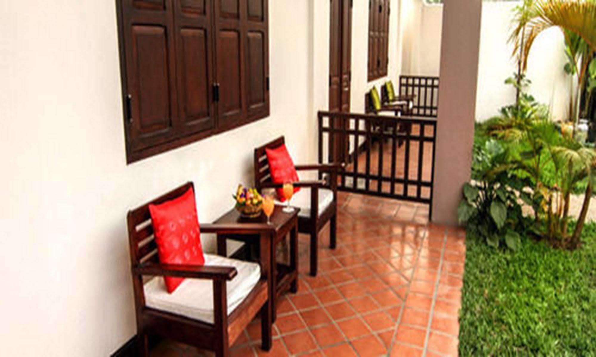 Luang Prabang Inn Екстериор снимка